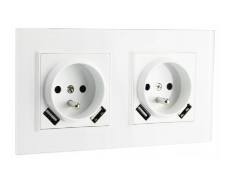 2x Gniazdo pojedyncze Fi60 2x USB Biale + ramka.jpg