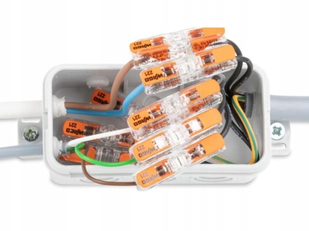 Szybkozlaczka WAGO przelotowa  2x0,2-4mm2 Inline - laczenie 2.JPG