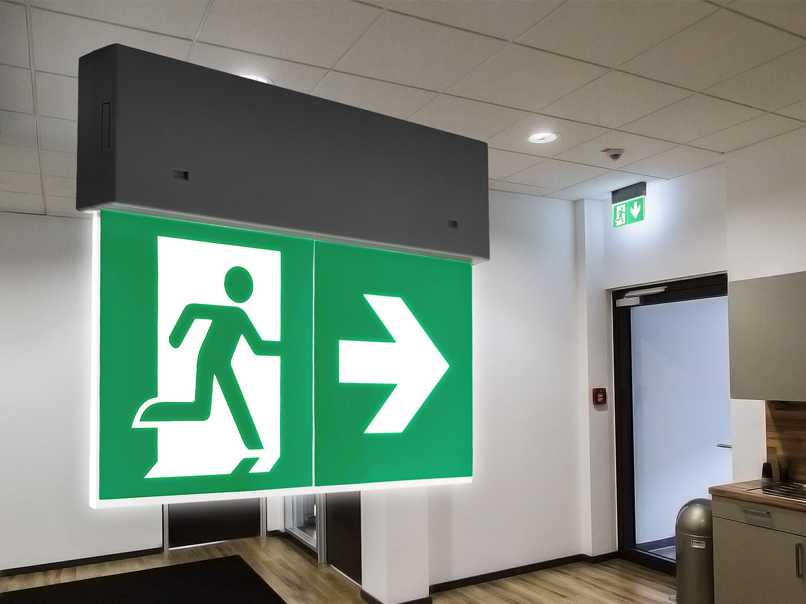Lampa ewakuacyjna Directo S NM 1H MT Czarna - wizualizacja_2.jpg